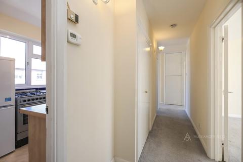 undefined, Bay Court, Doctors Commons Road, Berkhamsted, HP4