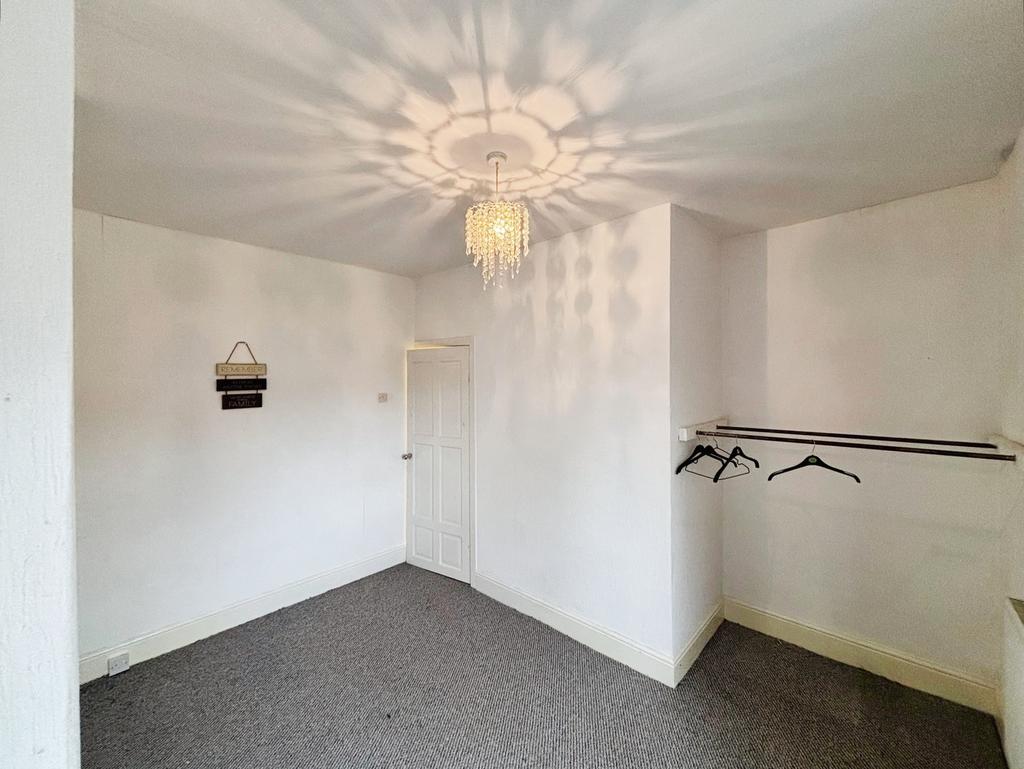 Rear bedroom