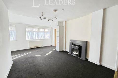 2 bedroom flat to rent, Orwell Road, CO15