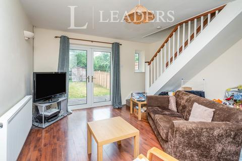 undefined, Small Crescent, Buckingham, Buckinghamshire, MK18