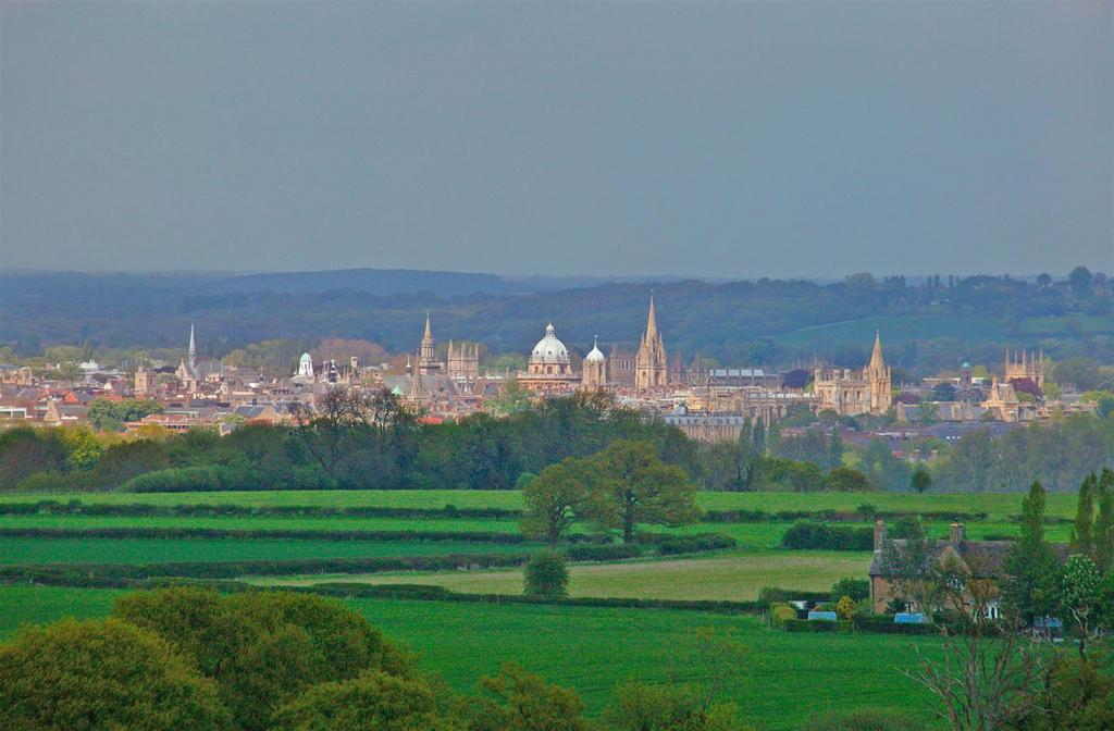 THE CITY OF OXFORD.jpg