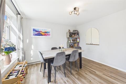 3 bedroom end of terrace house for sale, Lister Avenue, West Sussex RH19