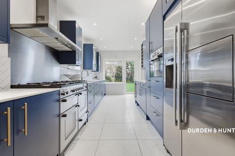 undefined, Stradbroke Grove, Buckhurst Hill, IG9
