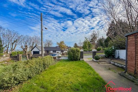 3 bedroom property for sale, Hill View, Crescent Road, Ramsey