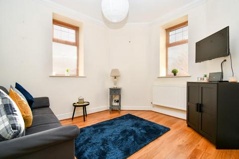 2 bedroom apartment to rent, The Old Sunday School, The Strone, Bradford, West Yorkshire