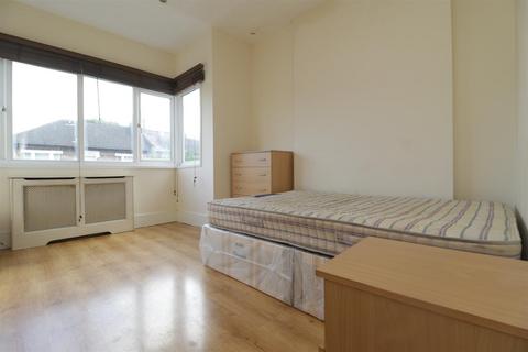 2 bedroom apartment to rent, Mount Road, Hendon, London