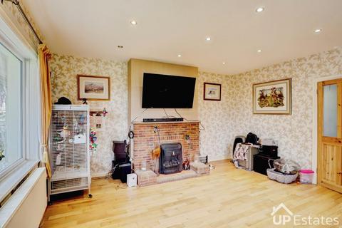 3 bedroom detached house for sale, Leicester Road, Hinckley