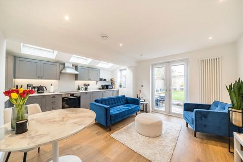 undefined, Finborough Road, London SW17