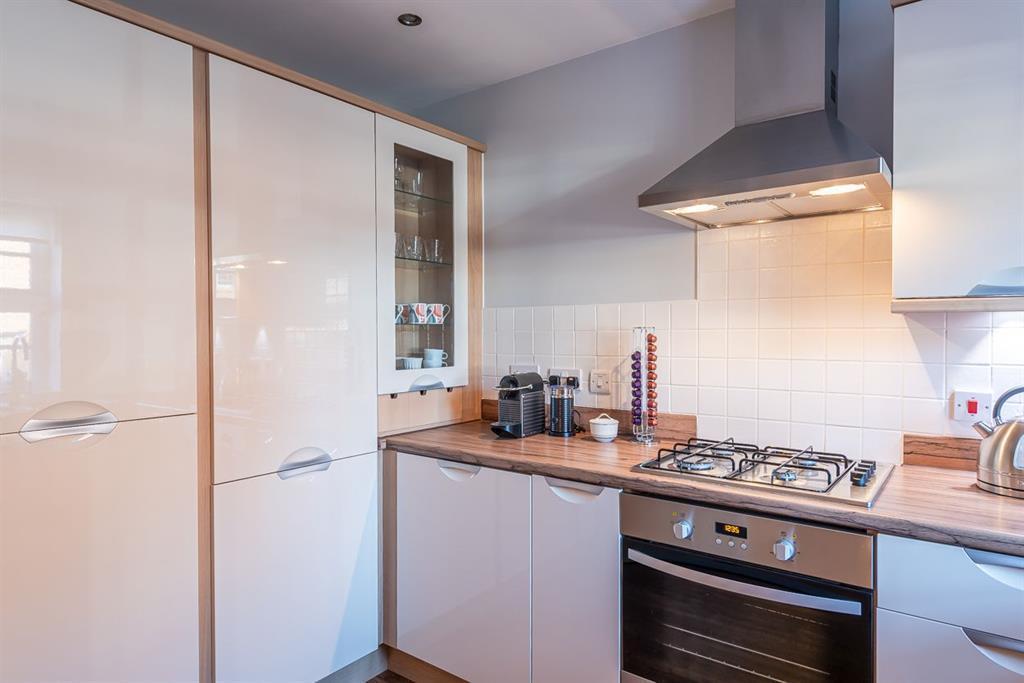 Kitchen Alt.jpg