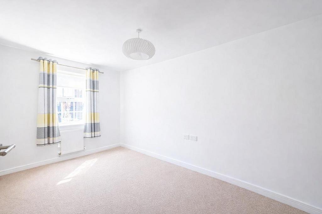 Bedroom 2.jpg
