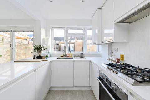 undefined, Chudleigh Gardens, Sutton, SM1