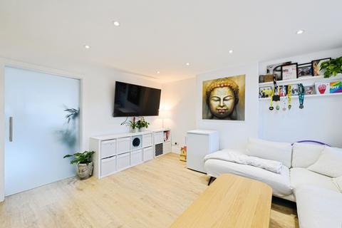undefined, Chudleigh Gardens, Sutton, SM1