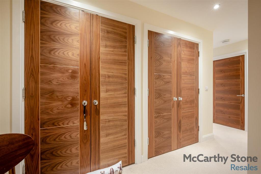 8679068-interior06.jpg