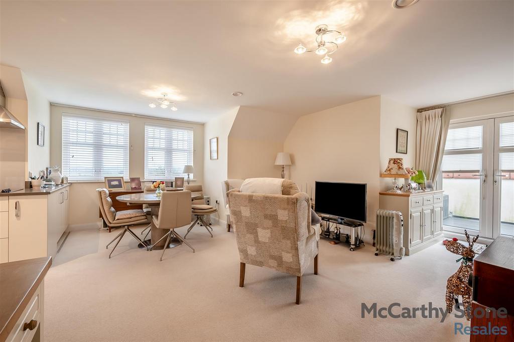 8679068-interior13.jpg
