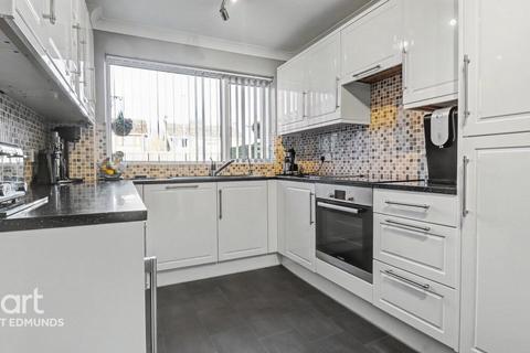 5 bedroom semi-detached house for sale, Holden Road, Lackford, Bury St Edmunds