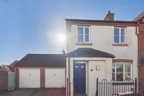 3 bedroom semi-detached house for sale, Rixons Meadow, Aylesbury