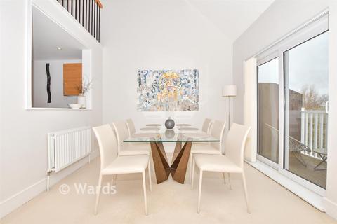undefined, The Lakes, Larkfield, Kent