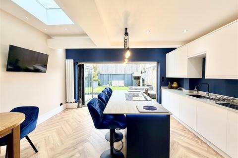 4 bedroom semi-detached house for sale, Berrow Park Road, Plymouth PL3