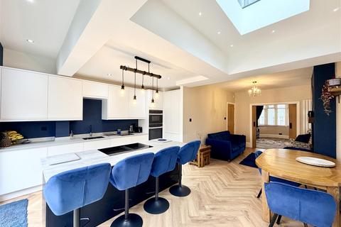 4 bedroom semi-detached house for sale, Berrow Park Road, Plymouth PL3