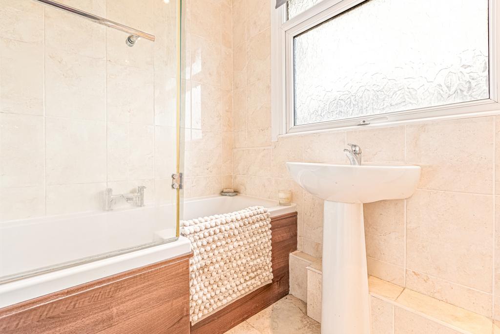 Main Bathroom