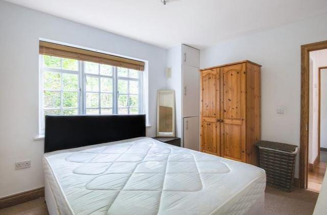 Neale-close-hampstead-garden-suburb-n2