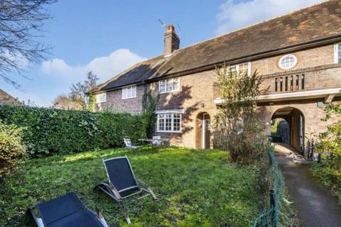 1 bedroom maisonette to rent, Neale Close, Hampstead Garden Suburb, N2