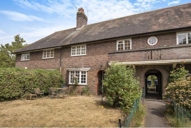 Neale-close-hampstead-garden-suburb-n2