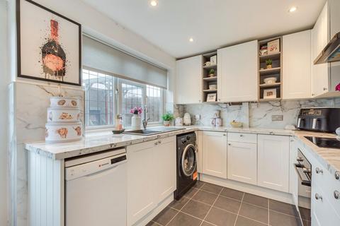 2 bedroom ground floor maisonette for sale, Gordon Road, Sidcup, DA15
