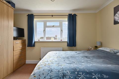 2 bedroom terraced house for sale, Bullfinch Gardens, Uckfield TN22