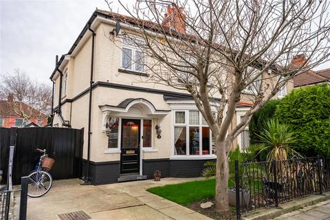 3 bedroom semi-detached house for sale, St. Anns Avenue, Grimsby, Lincolnshire, DN34
