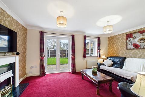 4 bedroom semi-detached house for sale, Grantham Avenue, Great Cornard, Sudbury, Suffolk, CO10