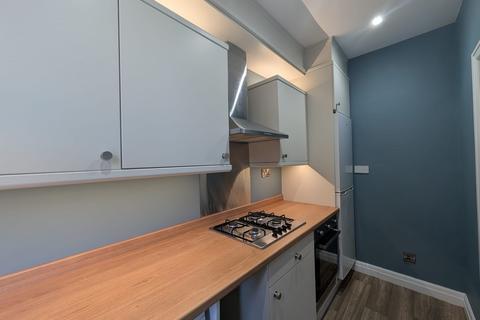 2 bedroom semi-detached house to rent, St. Christopher Avenue, Stoke-on-Trent ST4