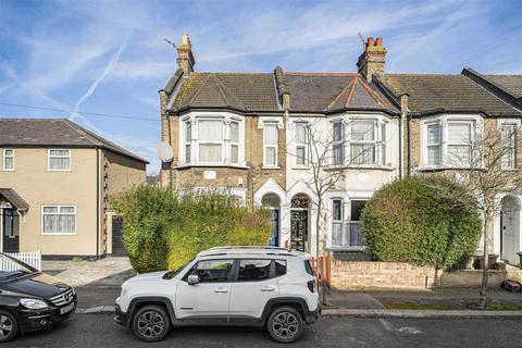 1 bedroom ground floor flat for sale, Scholars Road, North Chingford