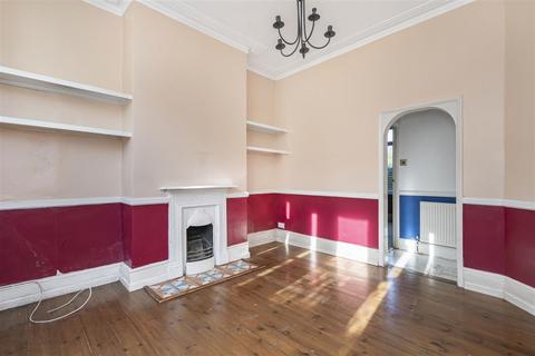 1 bedroom ground floor flat for sale, Scholars Road, North Chingford