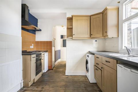 1 bedroom ground floor flat for sale, Scholars Road, North Chingford