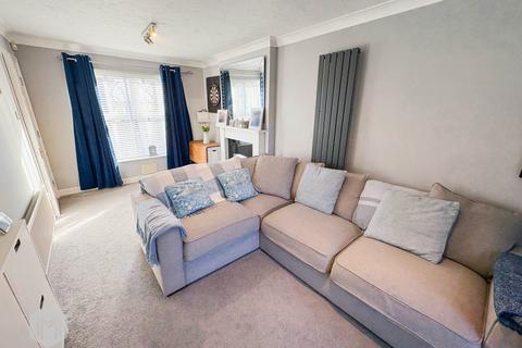 3 bedroom terraced house for sale, Warrington Road, Glazebury, Warrington, Cheshire, WA3 5LB