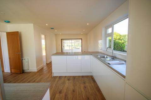 3 bedroom bungalow to rent, La Rue de la Piece Mauger, Trinity JE3
