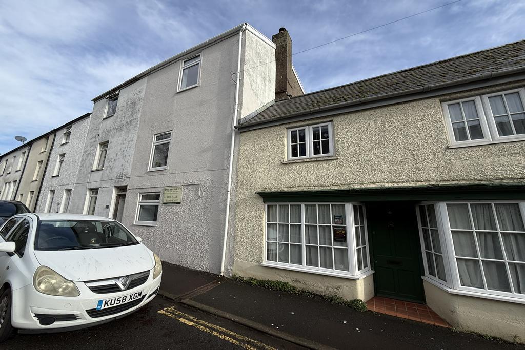 3 Bedroom Terraced for Rent