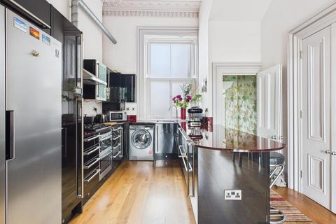 2 bedroom flat for sale, Brunswick Square, Hove
