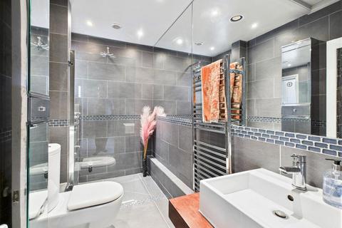 2 bedroom flat for sale, Brunswick Square, Hove