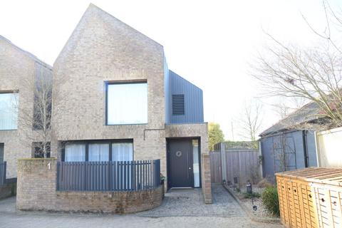 3 bedroom link detached house for sale, Woodside Mews Watford WD25