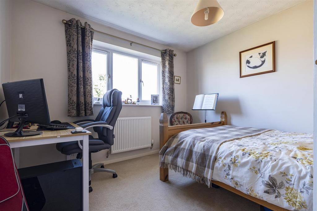 BEDROOM 2.jpg