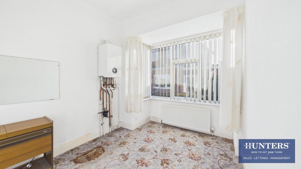 Dining Room/Bedroom 3