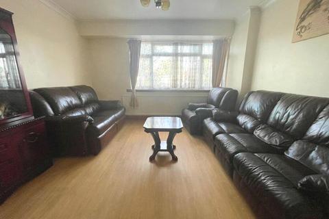 undefined, Greenford Road, UB6