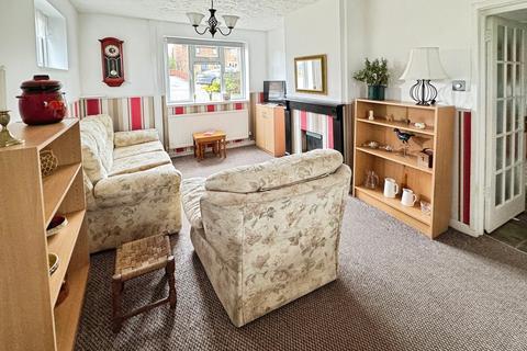 2 bedroom semi-detached house for sale, Salisbury Drive, Midway, Swadlincote, DE11