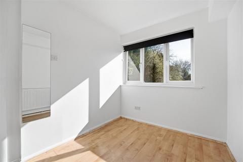 1 bedroom apartment for sale, Azalea Close, Hanwell