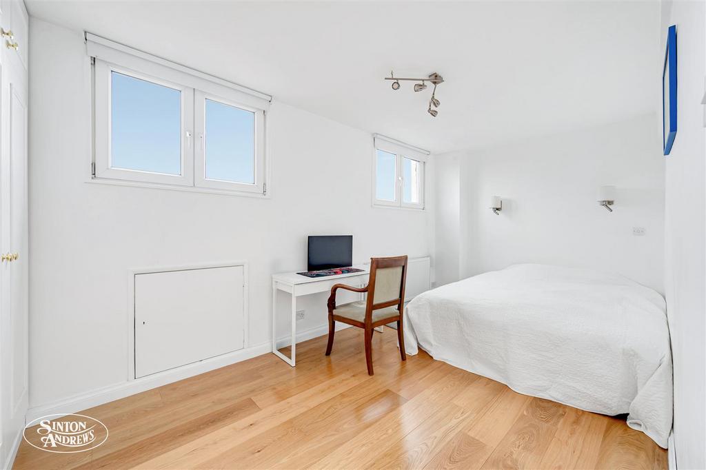 74 Haslemere Avenue-10.jpg