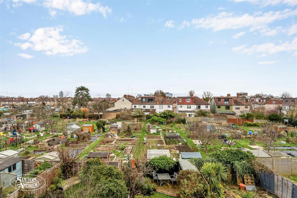 74 Haslemere Avenue-22.jpg