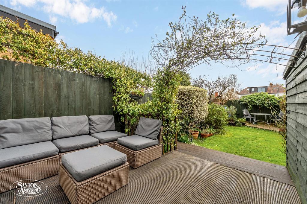 74 Haslemere Avenue-19.jpg