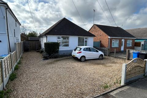 2 bedroom detached bungalow for sale, Creekmoor Lane, Creekmoor, Poole BH17